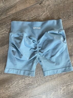 NWOT DFYNE seamless Dynamic shorts Slate Blue 4.5” inseam